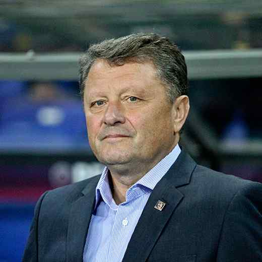 https://www.dogavedeniz.com/wp-content/uploads/2017/10/team_coach_03.jpg